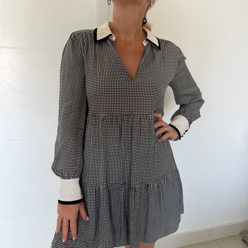 Alice + Olivia Monochrome Long Sleeve Dress